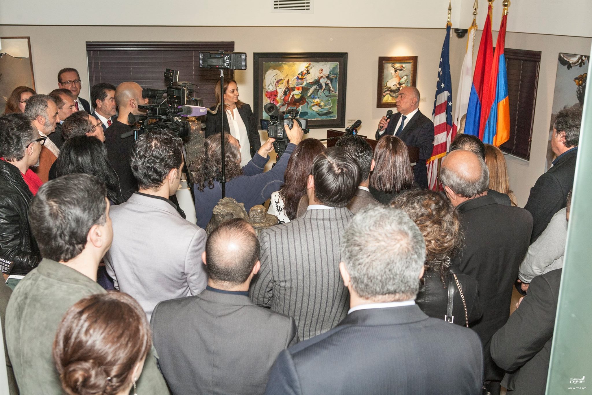 The Consulate General hosted the exhibition of Emil Kazaz