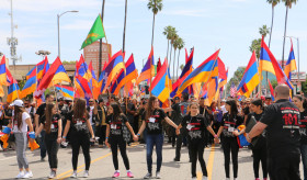 Tens of thousands rally in Los Angeles to commemorate Armenian genocide